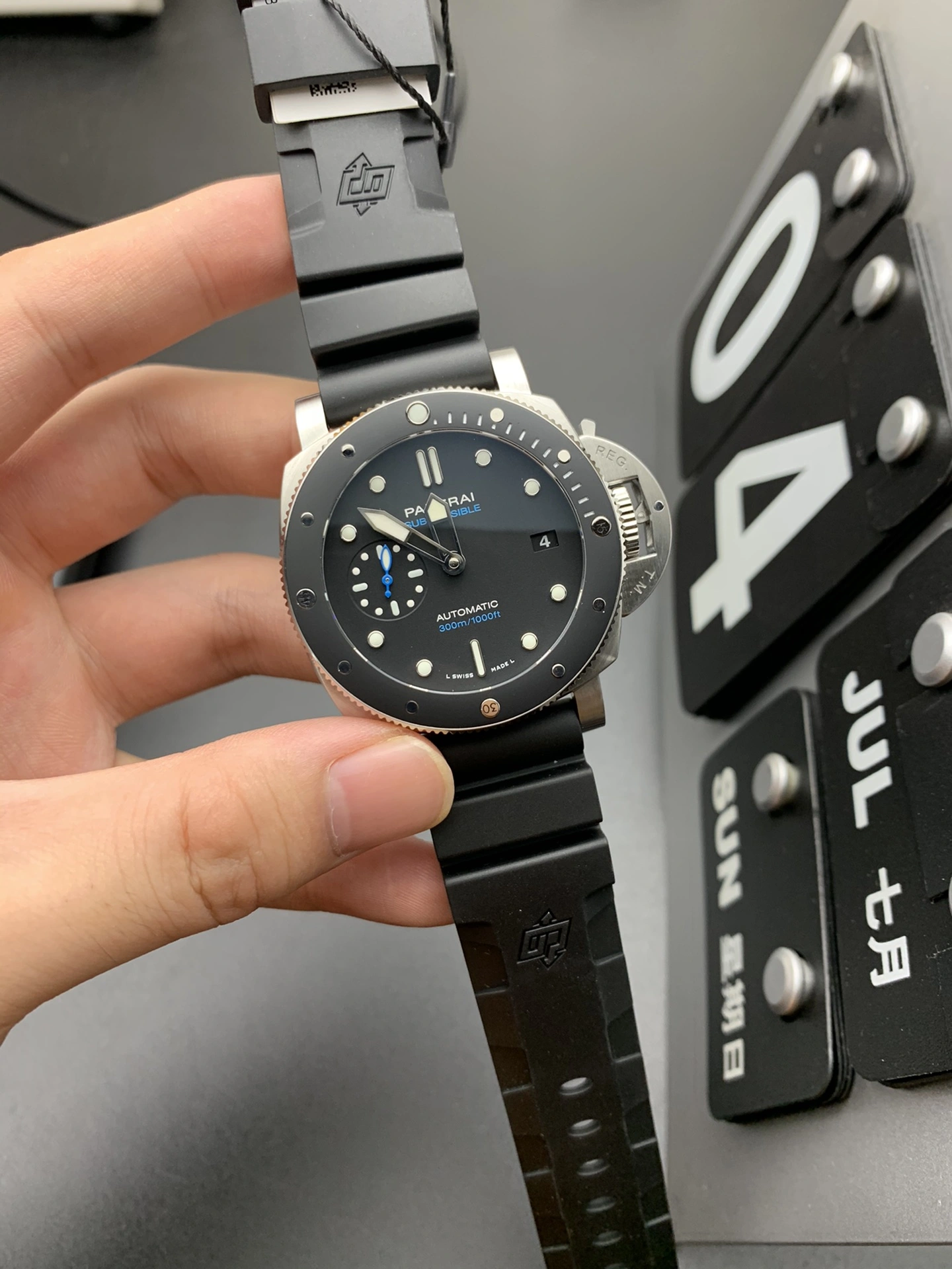 Sophisticated CBD Factory Panerai Submersible 42mm Black Ceramic Bezel PAM00683 1:1 Super Clone – DDP.900 Movement 400